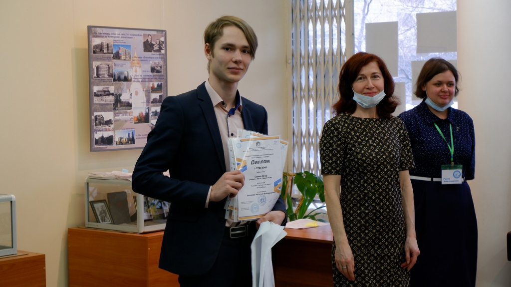«Читая сибирскую литературу»: открыт прием заявок в XIV городской литературно-краеведческий конкурс для школьников