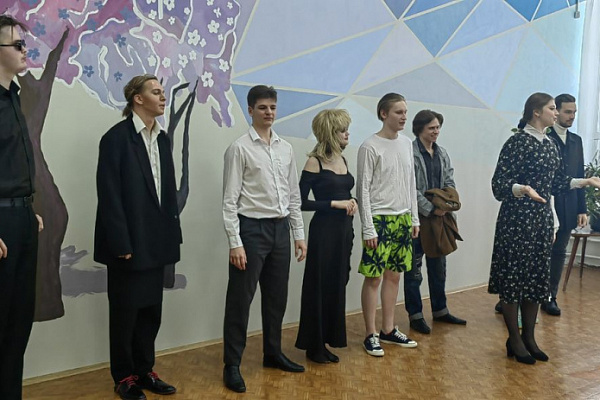 Студенты Новосибирского государственного театрального института активно сотрудничают с библиотекой им. А. П. Чехова