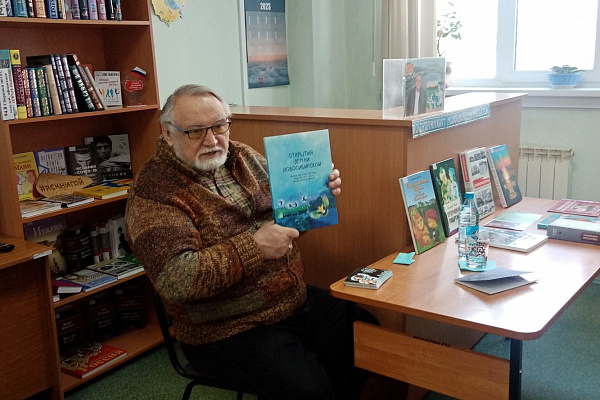 Ребята посетили встречу с детским писателем Владимиром Шамовым в библиотеке им. А. В. Луначарского