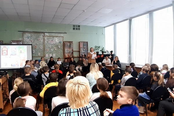 В библиотеке им А. П. Чехова прошла конференция «Подражание Драгунскому. Учимся у мастеров»